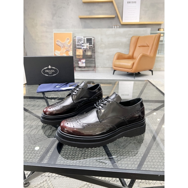 Pra*a leather shoes